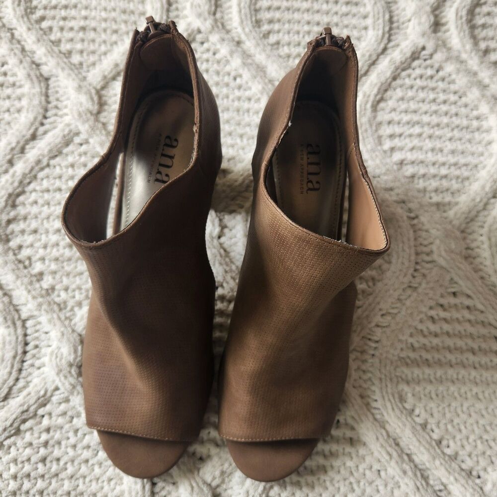 a.n.a. Beige Open Toe Theo Booties Size 6.5 - Picture 2 of 7